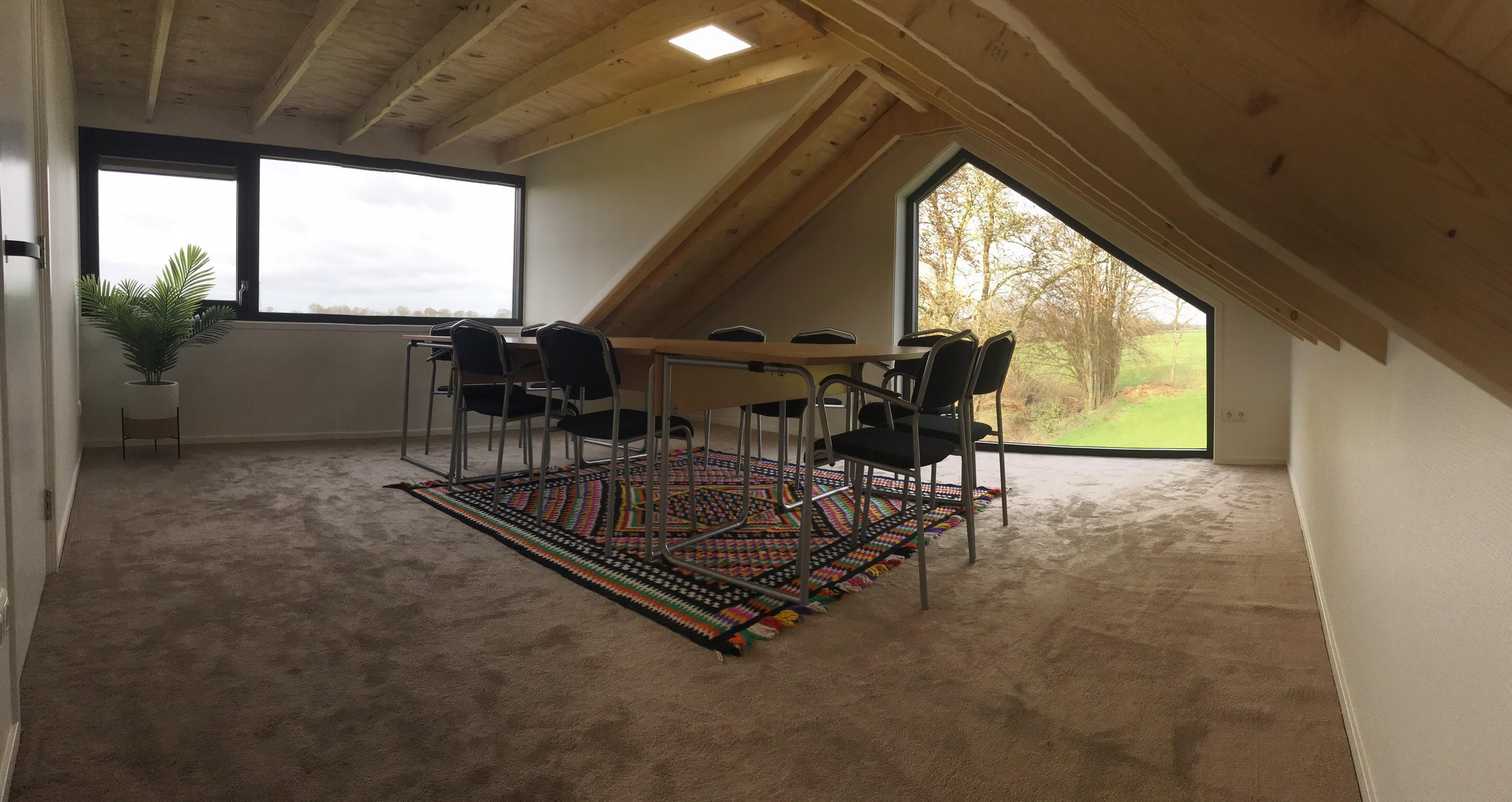 vergaderruimte annex slaapkamer
