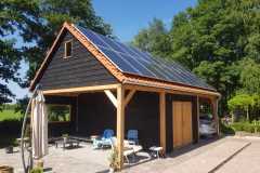 Schuur-met-carport-en-lounge.-Marum-achterkant